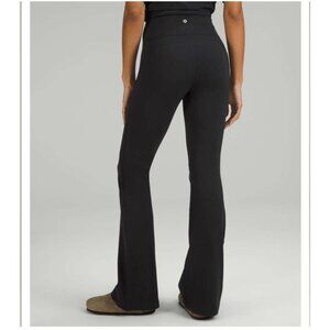 Lululemon Groove Flared Pant Nulu Flare 4 Black Yoga Athleisure EUC Like NEW HR